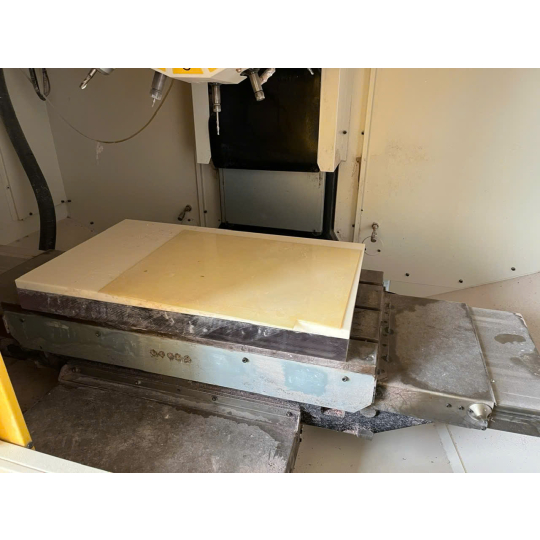 Máy CNC 1